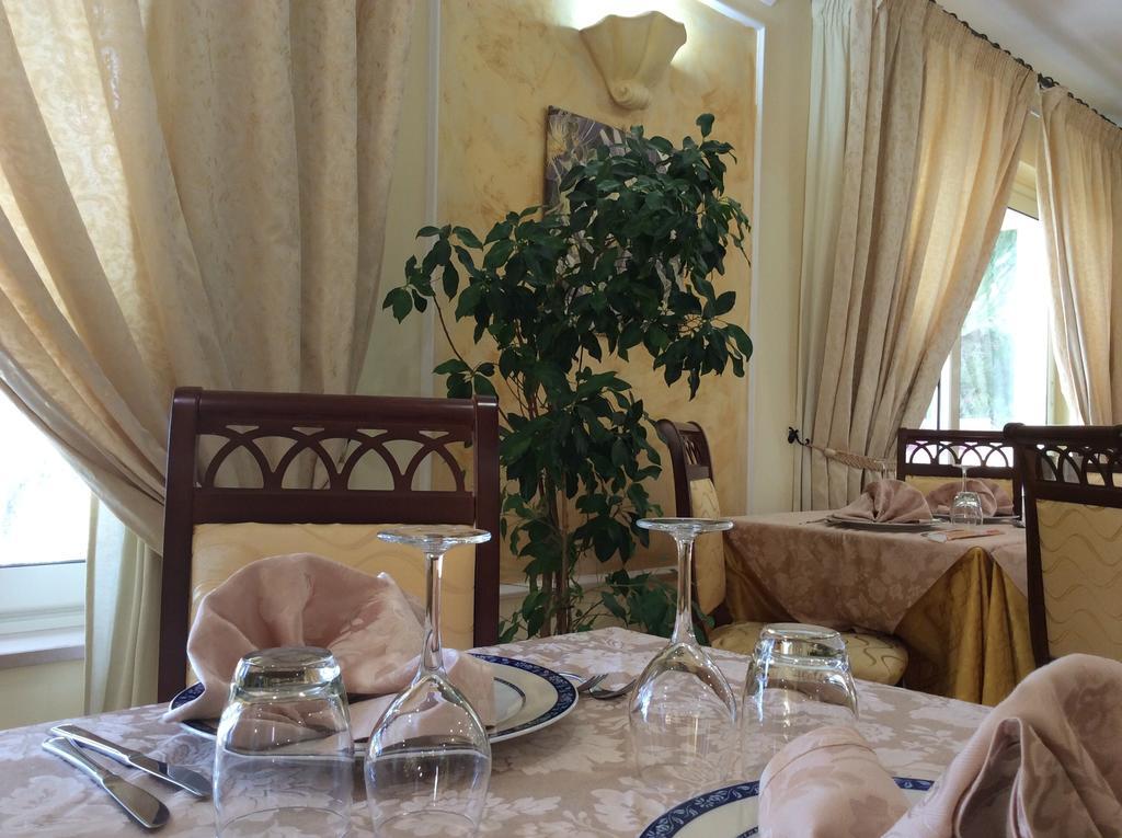 Cridda Hotel & Restaurant Gizzeria Ngoại thất bức ảnh