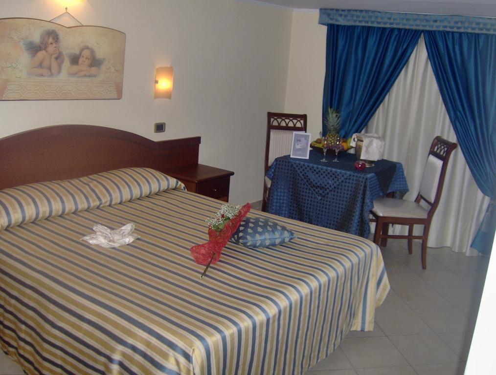 Cridda Hotel & Restaurant Gizzeria Ngoại thất bức ảnh